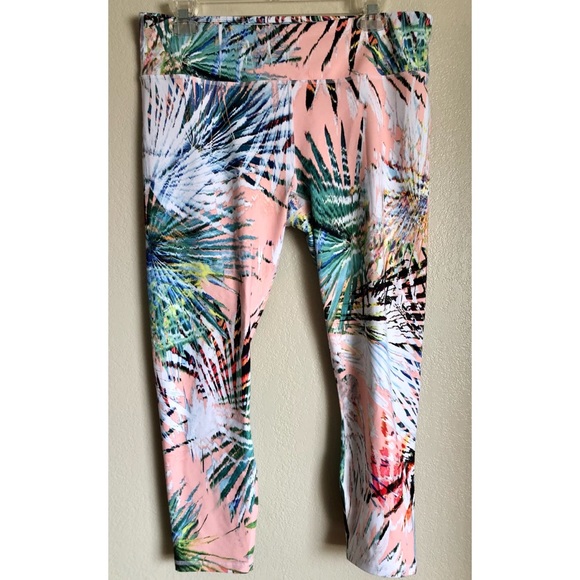Guru Active Pants - NWOT Guru Active Capri Leggings